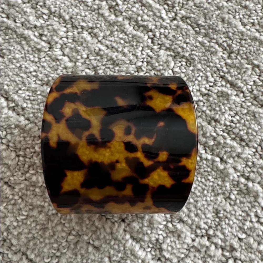 NWOT J Crew Acrylic Tortoise Cuff Bracelet - Picture 2 of 5
